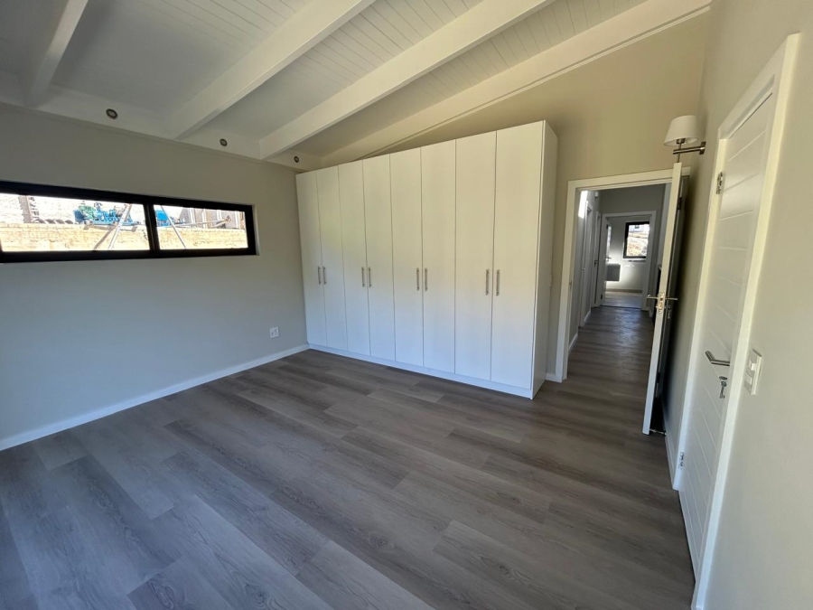 4 Bedroom Property for Sale in Hout Bay Western Cape